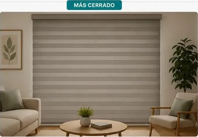 Salón con estor Noche y día en posición más cerrada, franjas tupidas coincidiendo, más privacidad y menos luz